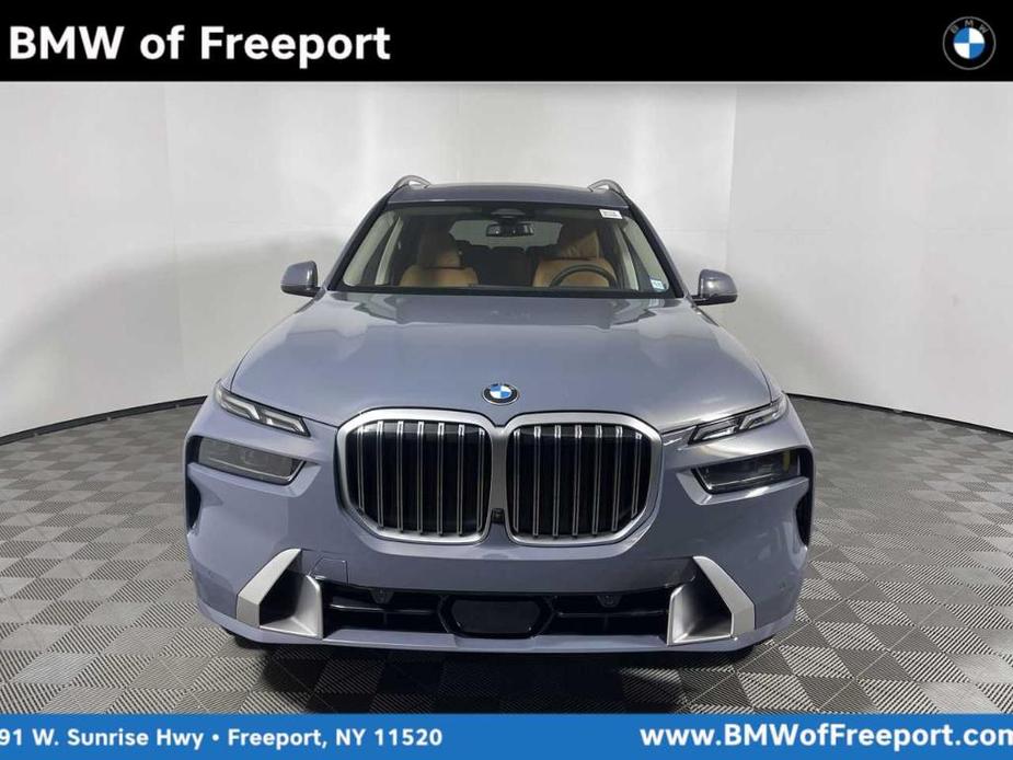 new 2025 BMW X7 car, priced at $89,625