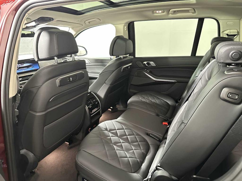 new 2026 BMW X7 car, priced at $89,660