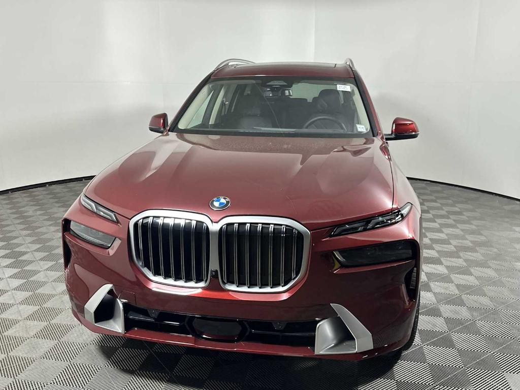 new 2026 BMW X7 car, priced at $89,660