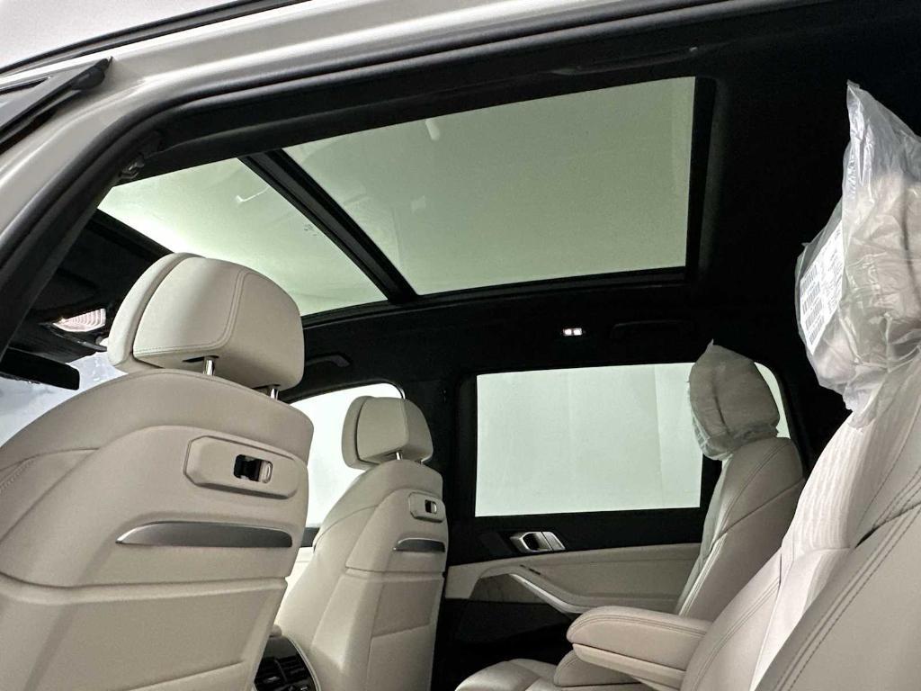 new 2026 BMW X7 car, priced at $104,355