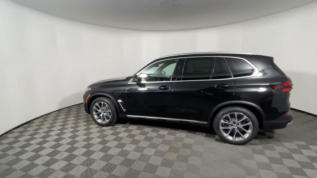 new 2025 BMW X5 PHEV car, priced at $77,225