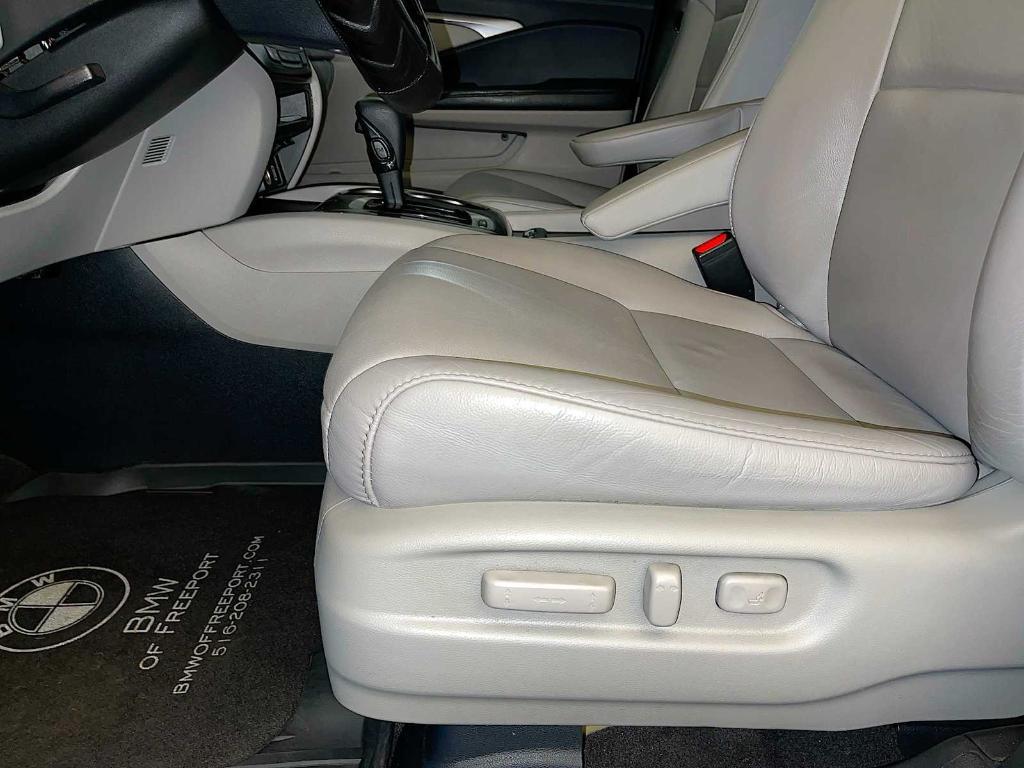 used 2020 Honda Pilot car, priced at $23,888