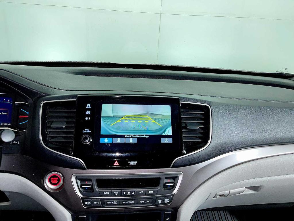 used 2020 Honda Pilot car, priced at $23,888