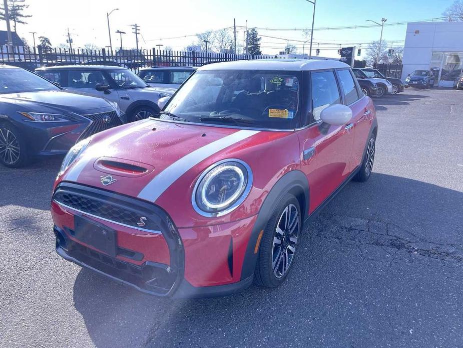 used 2022 MINI Hardtop car, priced at $26,943