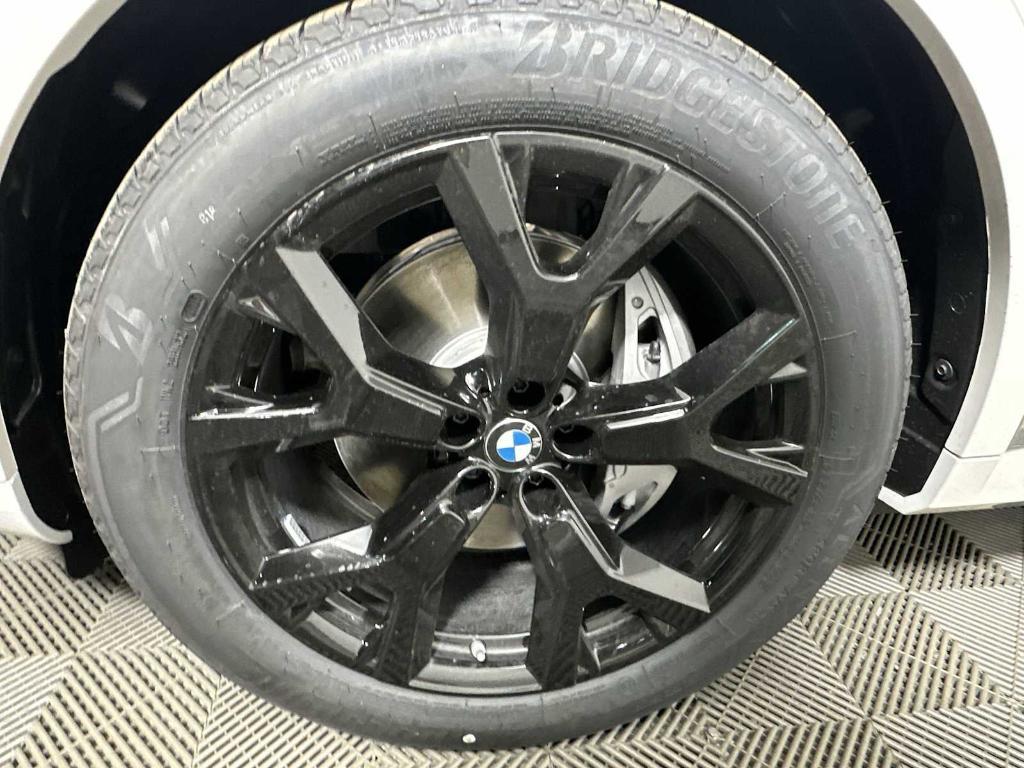 new 2026 BMW X7 car, priced at $91,830