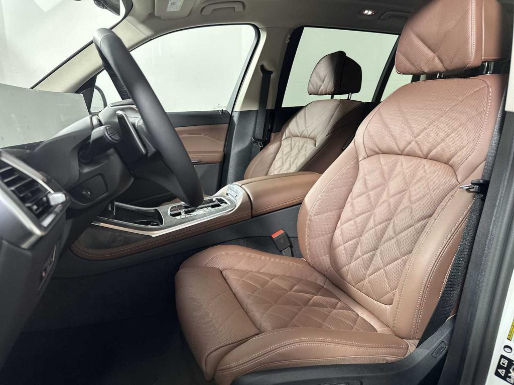 new 2026 BMW X7 car, priced at $91,830