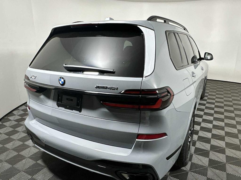 new 2026 BMW X7 car, priced at $100,225