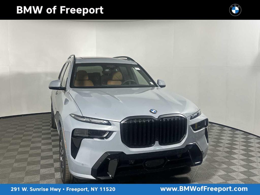new 2026 BMW X7 car, priced at $100,225