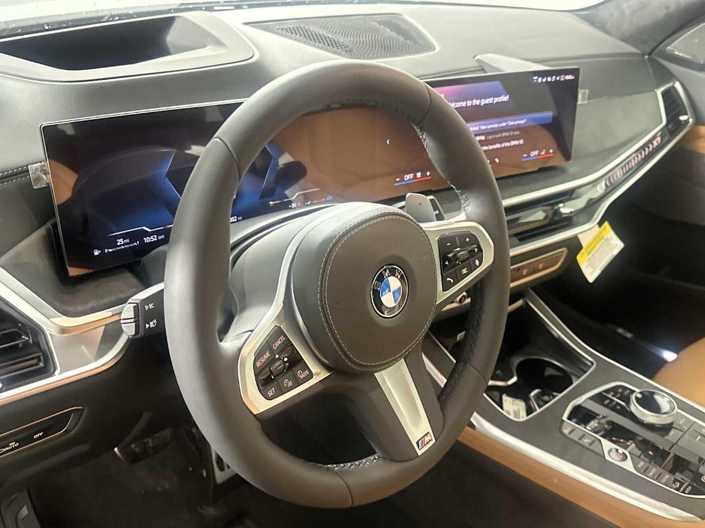 new 2026 BMW X7 car, priced at $100,225