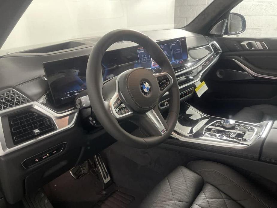 new 2025 BMW X7 car, priced at $99,945
