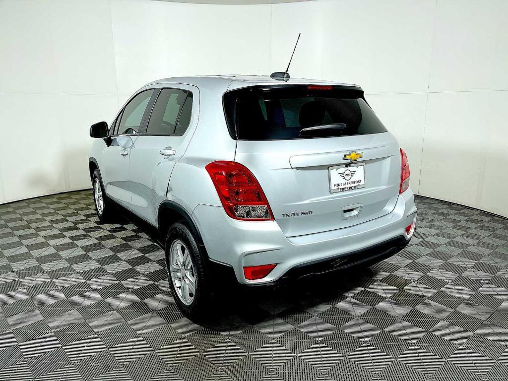 used 2022 Chevrolet Trax car, priced at $15,998