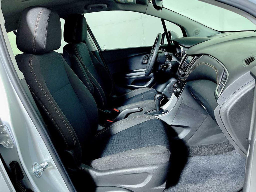 used 2022 Chevrolet Trax car, priced at $15,998