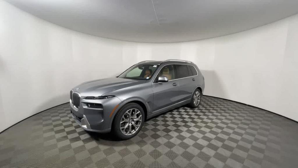 new 2025 BMW X7 car, priced at $92,795