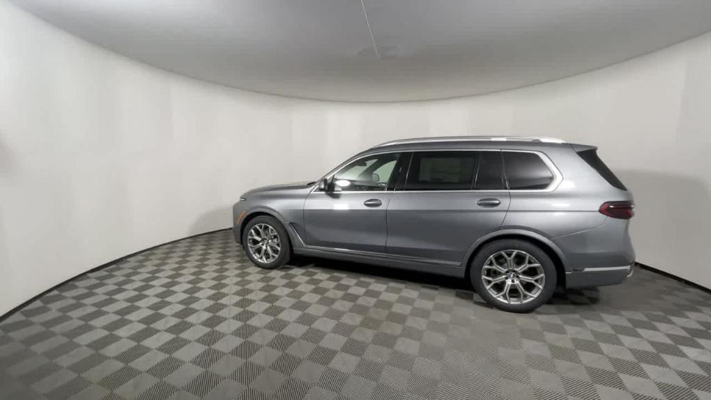 new 2025 BMW X7 car, priced at $92,795