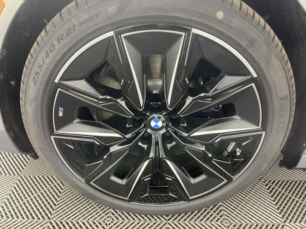 used 2023 BMW i7 car, priced at $68,943