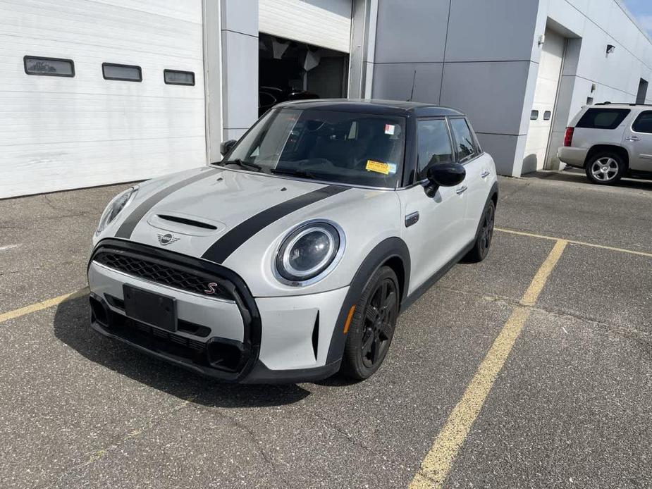 used 2022 MINI Hardtop car, priced at $24,995