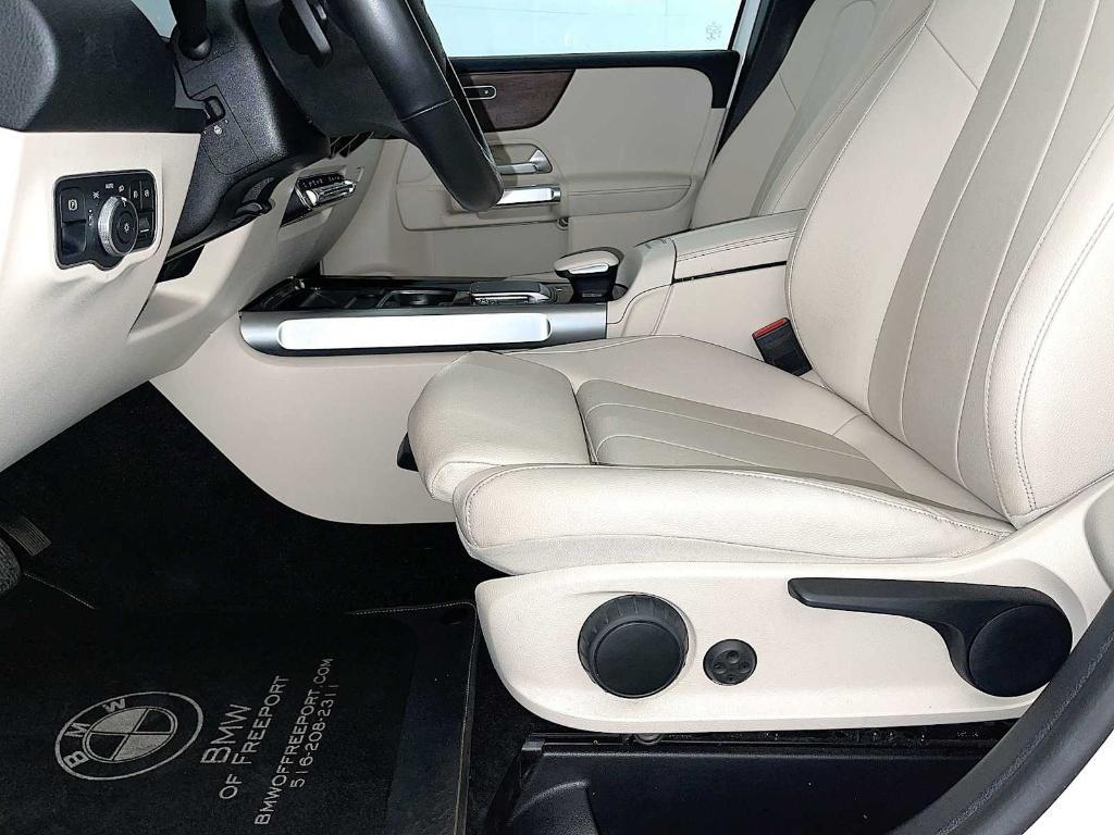 used 2022 Mercedes-Benz GLB 250 car, priced at $30,943