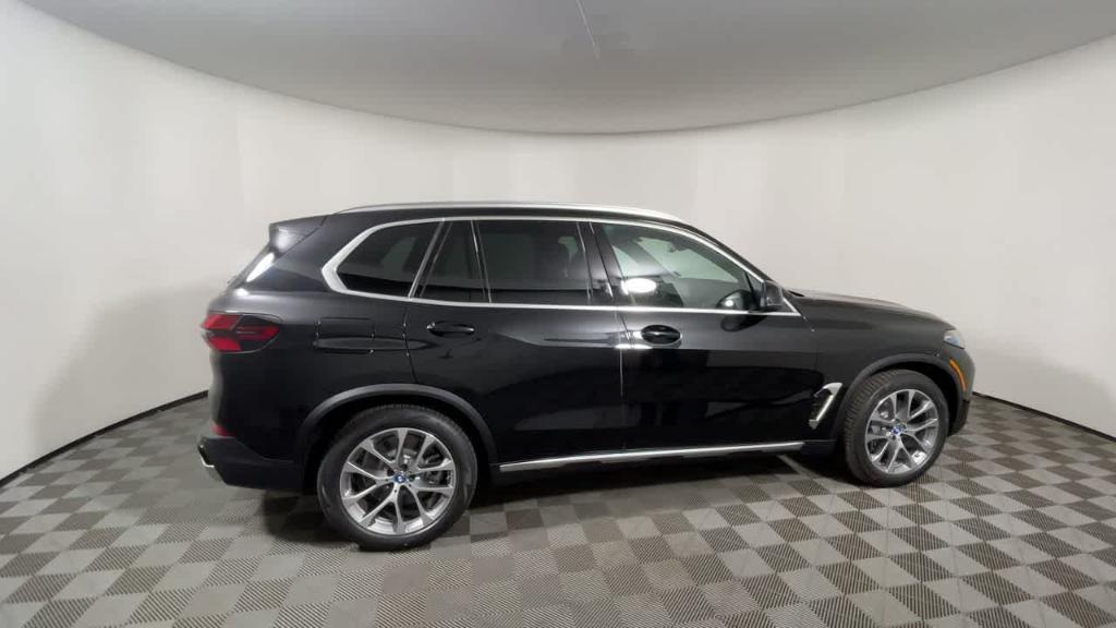 new 2025 BMW X5 PHEV car, priced at $77,475