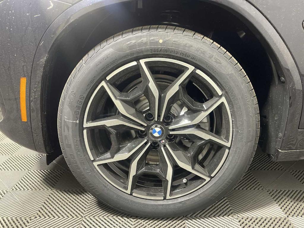 new 2025 BMW X4 car, priced at $61,125