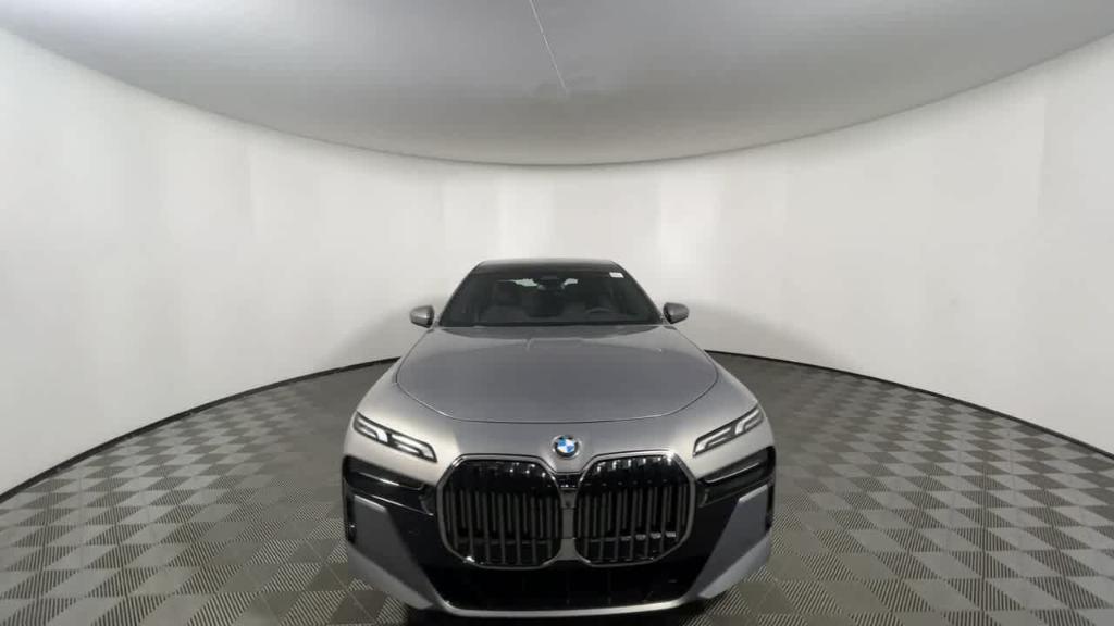 new 2024 BMW 760 car, priced at $124,440