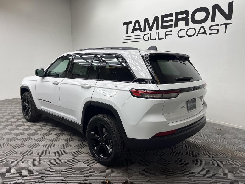 new 2025 Jeep Grand Cherokee car, priced at $51,565