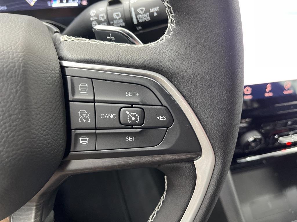 new 2025 Jeep Grand Cherokee car, priced at $51,565