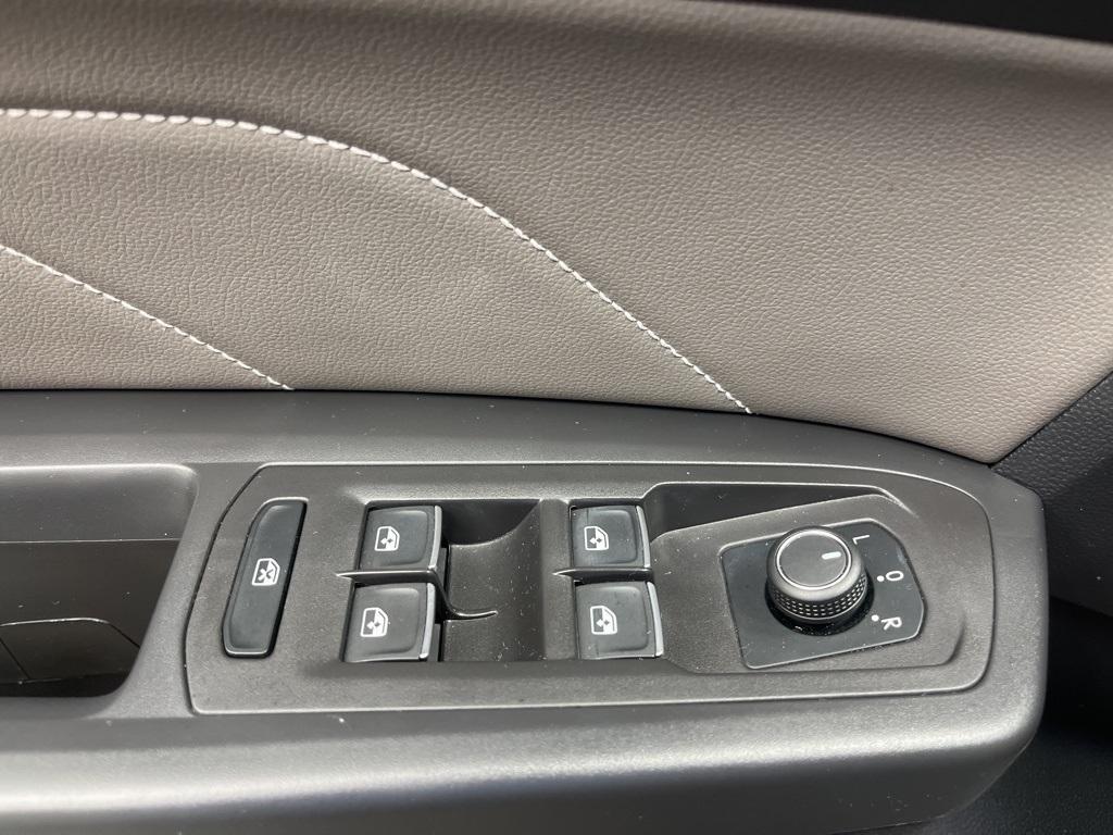 used 2023 Volkswagen Atlas Cross Sport car, priced at $24,800