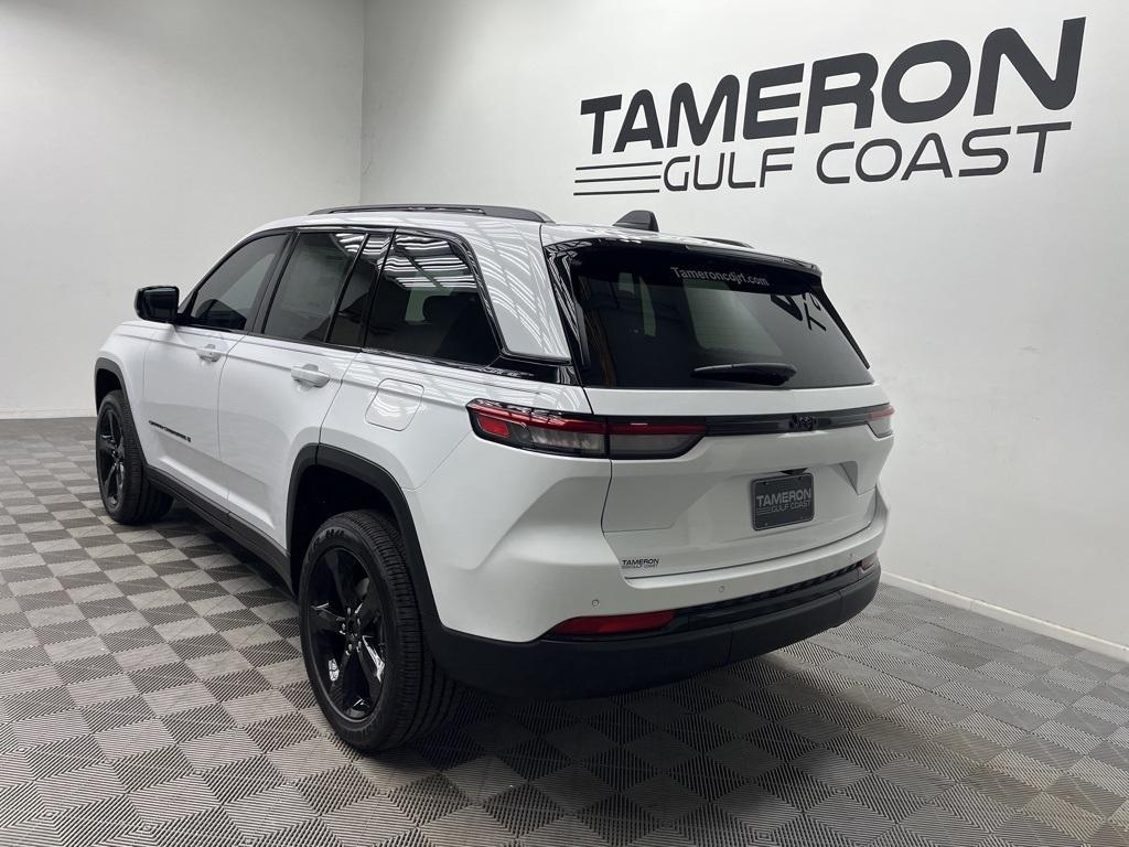 new 2025 Jeep Grand Cherokee car, priced at $44,253