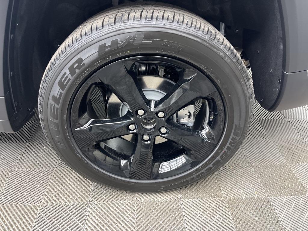 new 2025 Jeep Grand Cherokee car, priced at $44,253