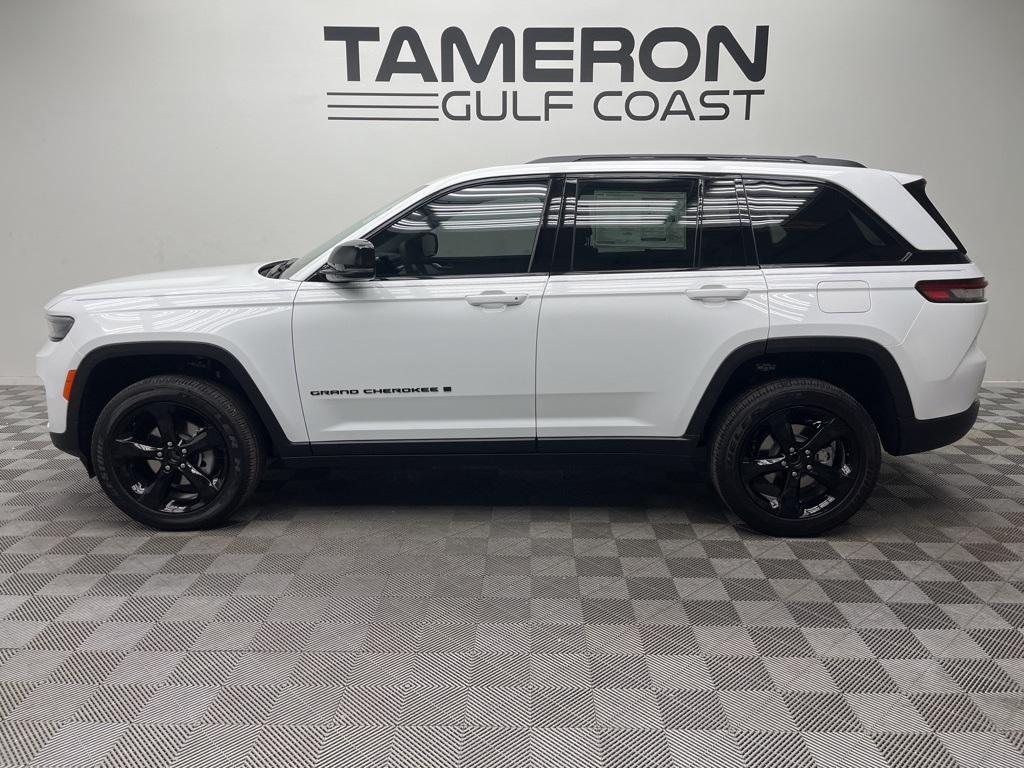new 2025 Jeep Grand Cherokee car, priced at $44,253