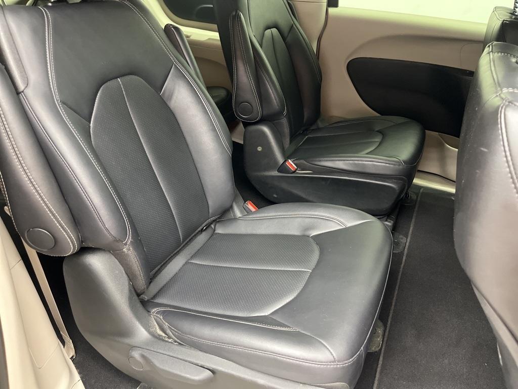 used 2024 Chrysler Pacifica Hybrid car, priced at $27,500