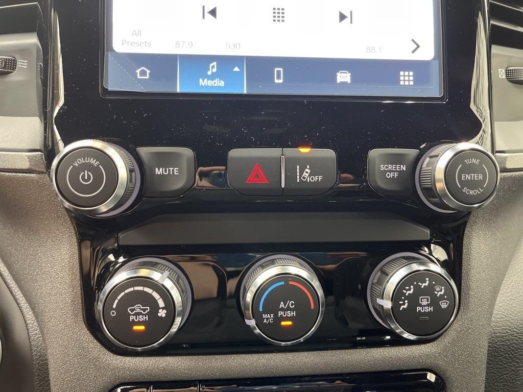 new 2025 Ram 1500 car, priced at $42,000