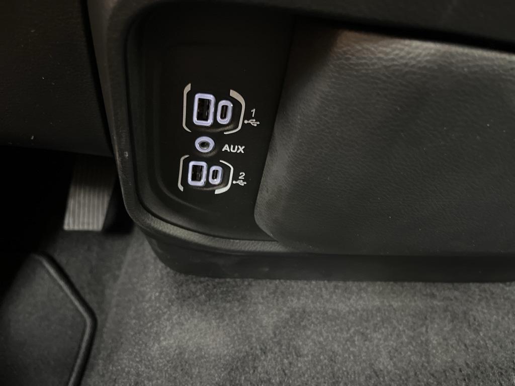 new 2025 Ram 1500 car, priced at $42,000