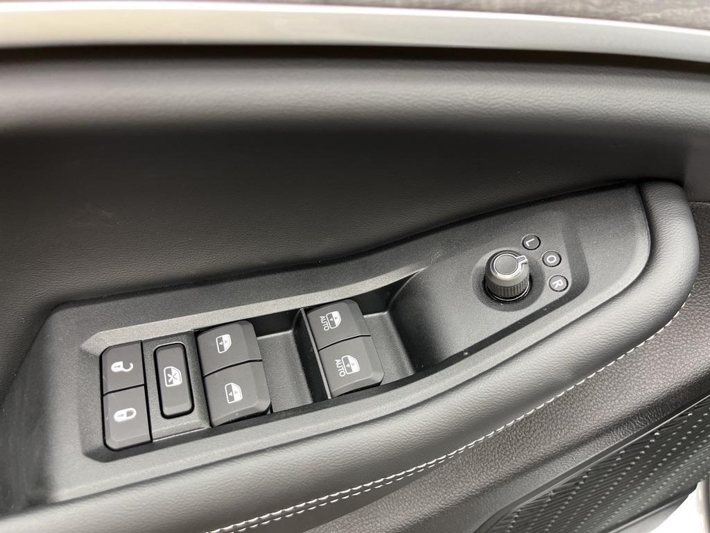 new 2025 Jeep Grand Cherokee L car, priced at $52,940
