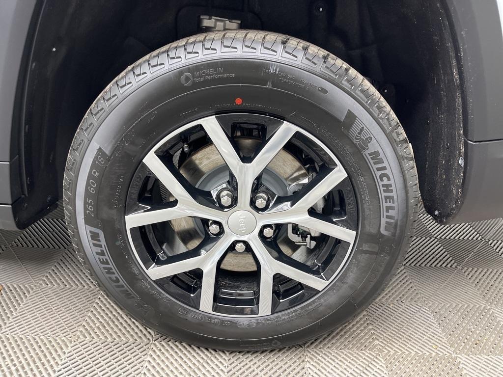 new 2025 Jeep Grand Cherokee L car, priced at $52,940