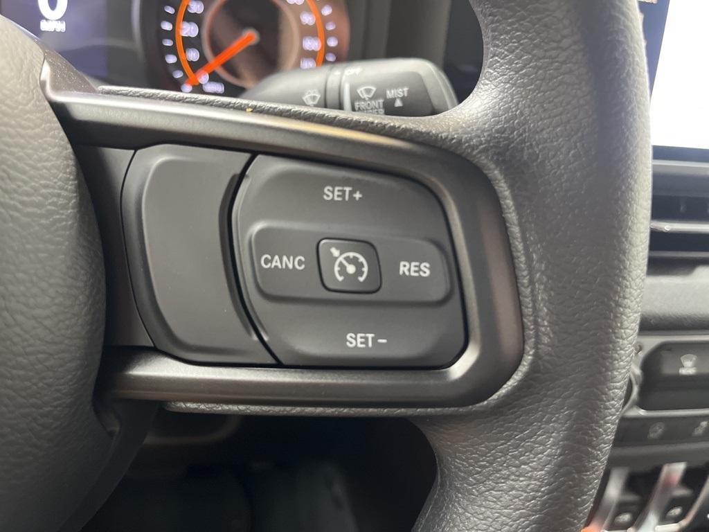 new 2025 Jeep Wrangler car, priced at $37,303