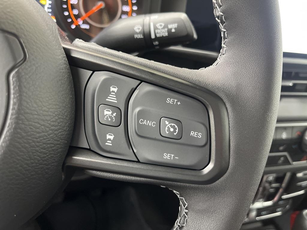 new 2025 Jeep Gladiator car, priced at $58,450