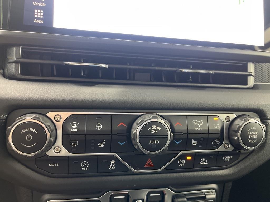 new 2025 Jeep Gladiator car, priced at $58,450