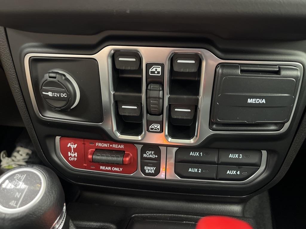 new 2025 Jeep Gladiator car, priced at $58,450