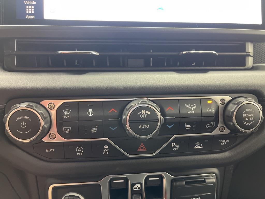 new 2025 Jeep Wrangler car, priced at $73,885