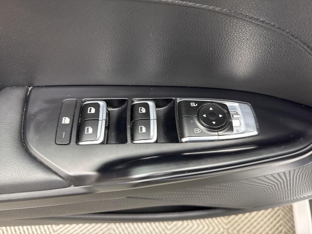 used 2023 Kia K5 car