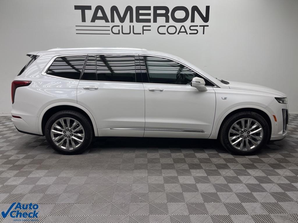 used 2022 Cadillac XT6 car, priced at $32,400