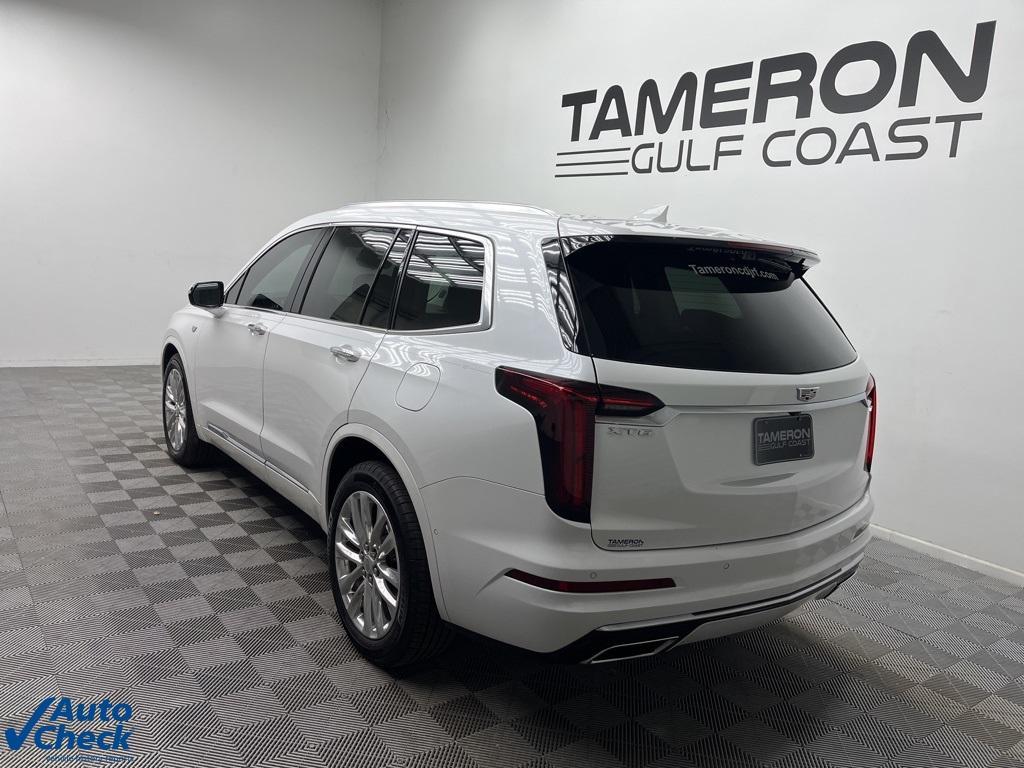 used 2022 Cadillac XT6 car, priced at $32,400