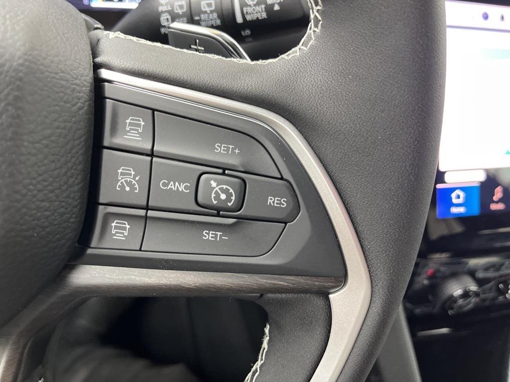 new 2025 Jeep Grand Cherokee car, priced at $51,035