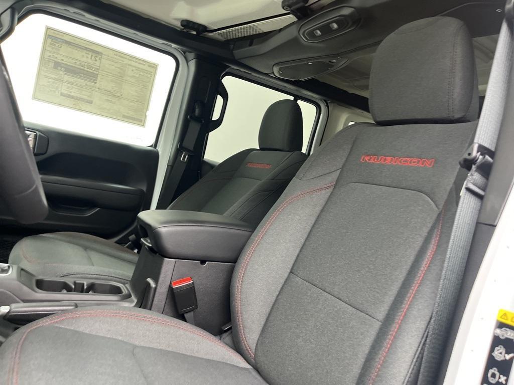 new 2025 Jeep Wrangler car, priced at $58,225