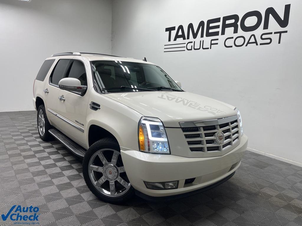 used 2014 Cadillac Escalade car, priced at $16,991
