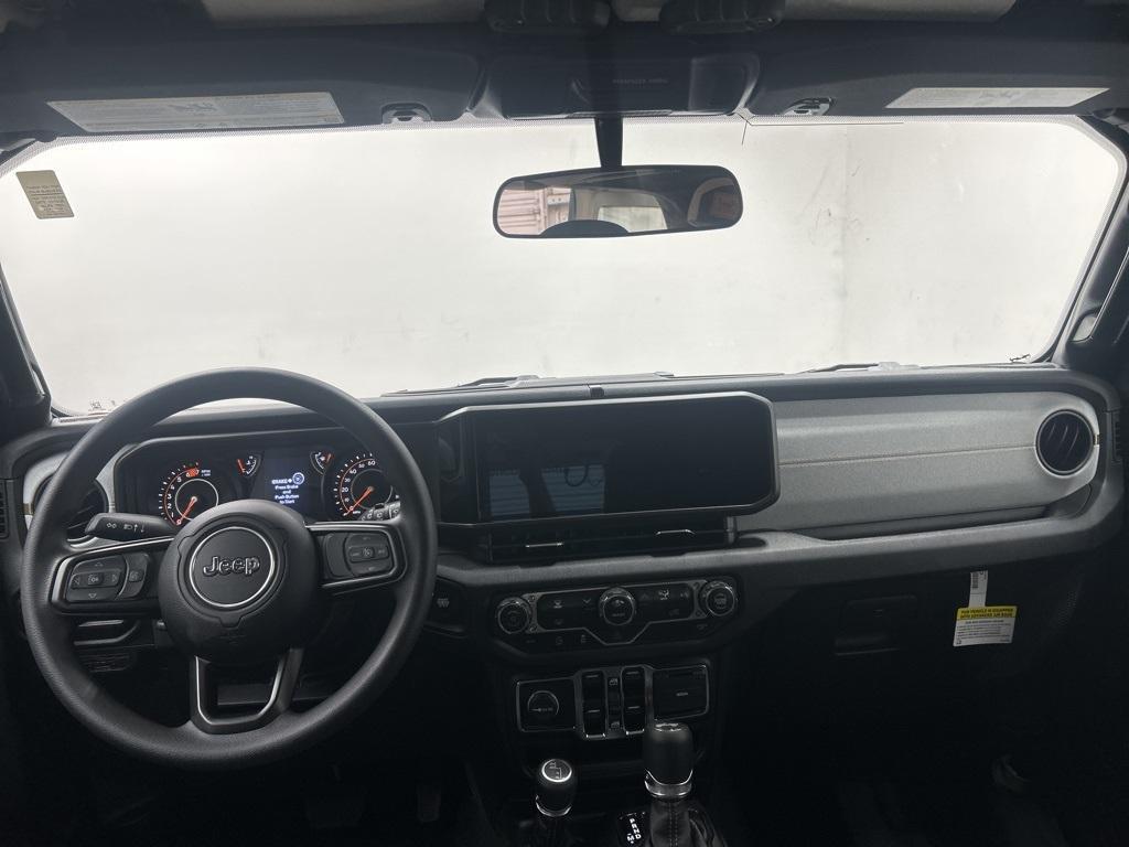 new 2025 Jeep Wrangler car, priced at $45,580