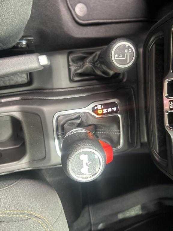 new 2025 Jeep Wrangler car, priced at $45,580