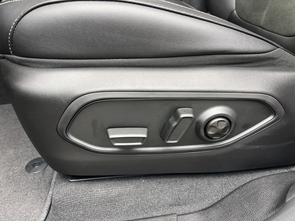 new 2025 Jeep Grand Cherokee L car, priced at $46,561