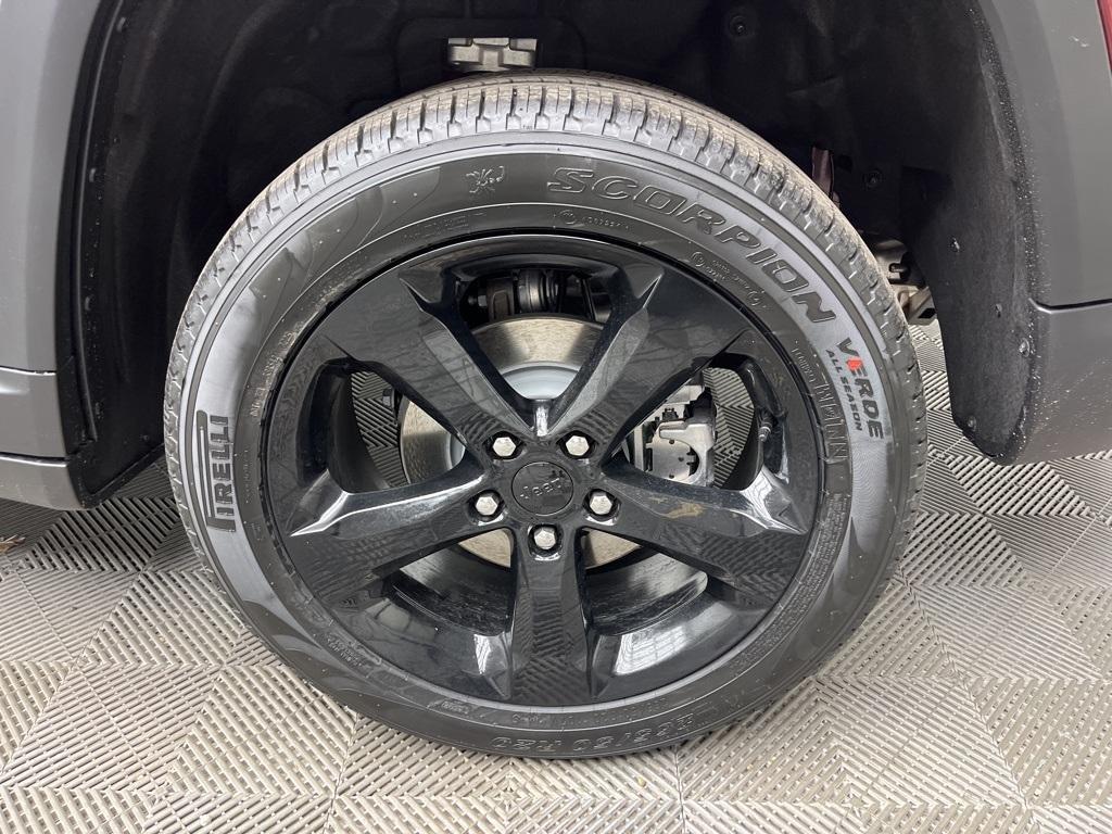 new 2025 Jeep Grand Cherokee car, priced at $52,160